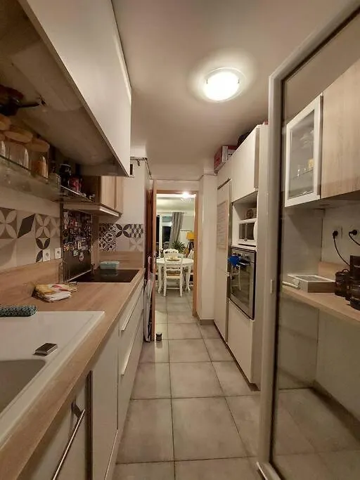 Appartement T3 Avec Balcon, Centre 15' A Pied Aix-en-Provence 0*,  France