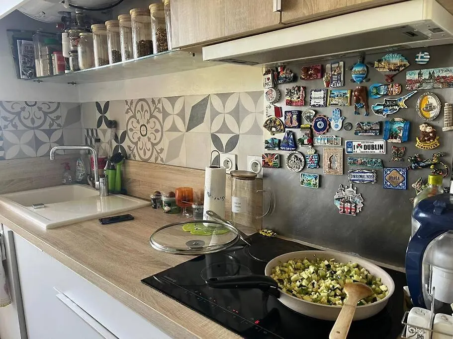 Appartement T3 Avec Balcon, Centre 15' A Pied Aix-en-Provence Apartment